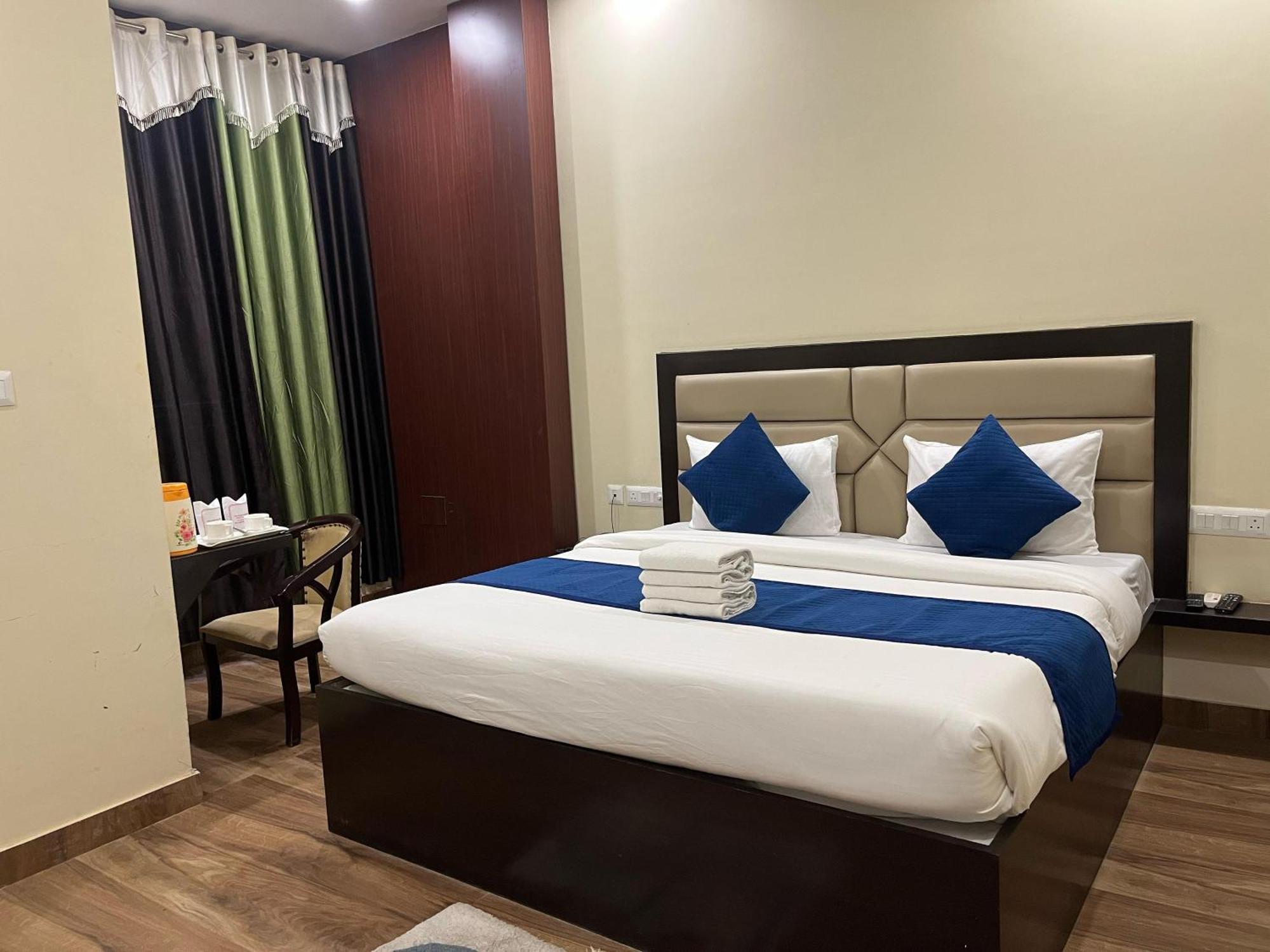 Hotel Mayur Palace Agra (Uttar Pradesh)